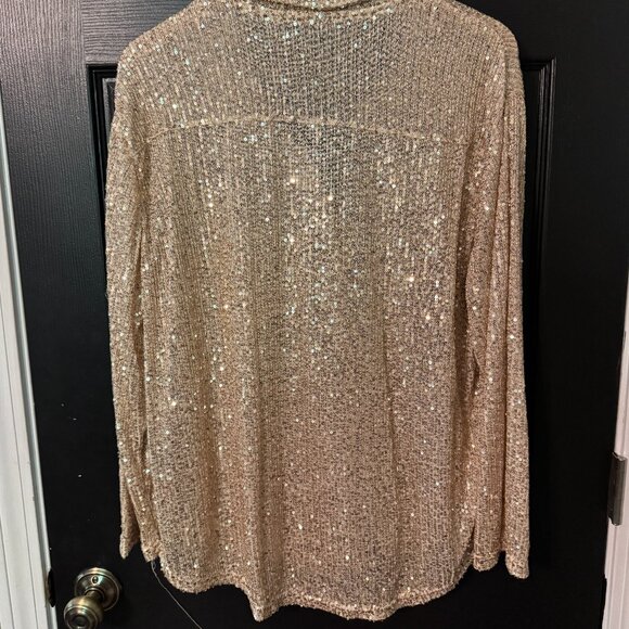 NWOT Vici Oversized Sequin Button Down Top Gold Small - Picture 3 of 3